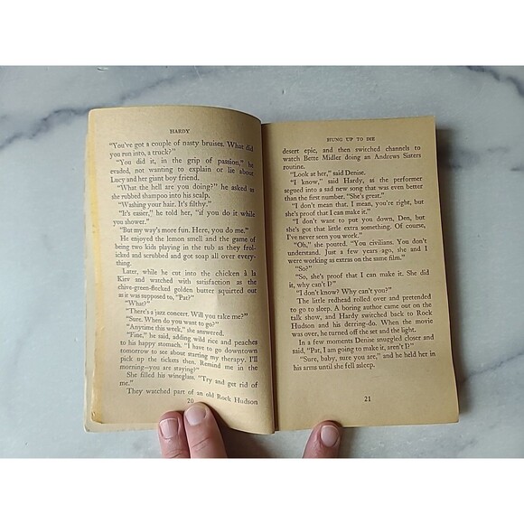 Hardy Hung Up To Die By Martin Meyers Paperback - Picture 6 of 10